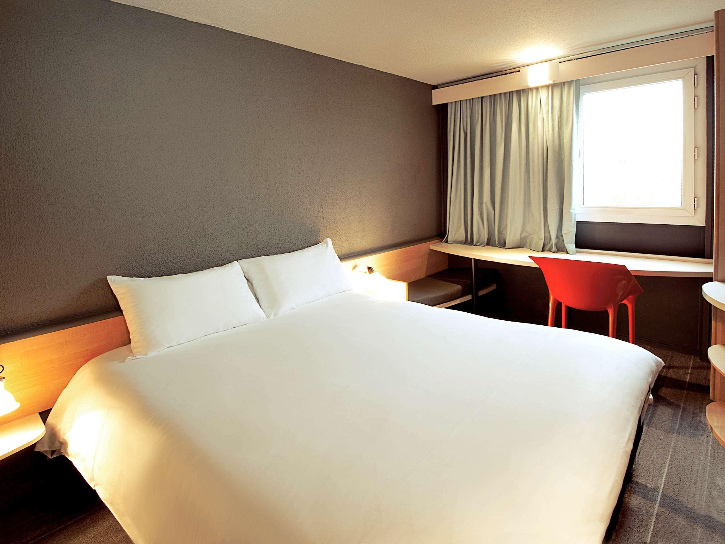 Ibis Expo 2*